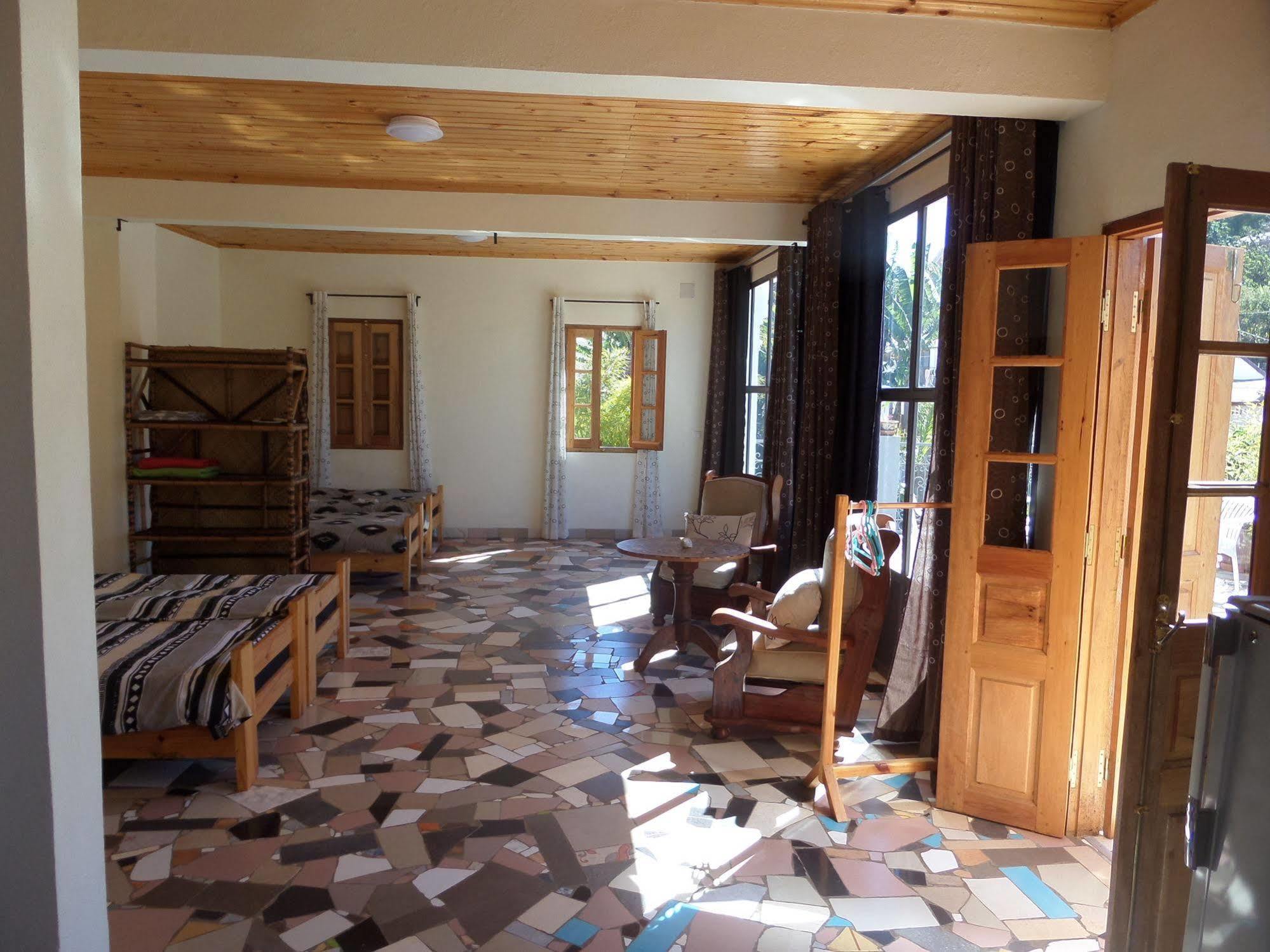 Meva Guesthouse Antananarivo Exterior photo