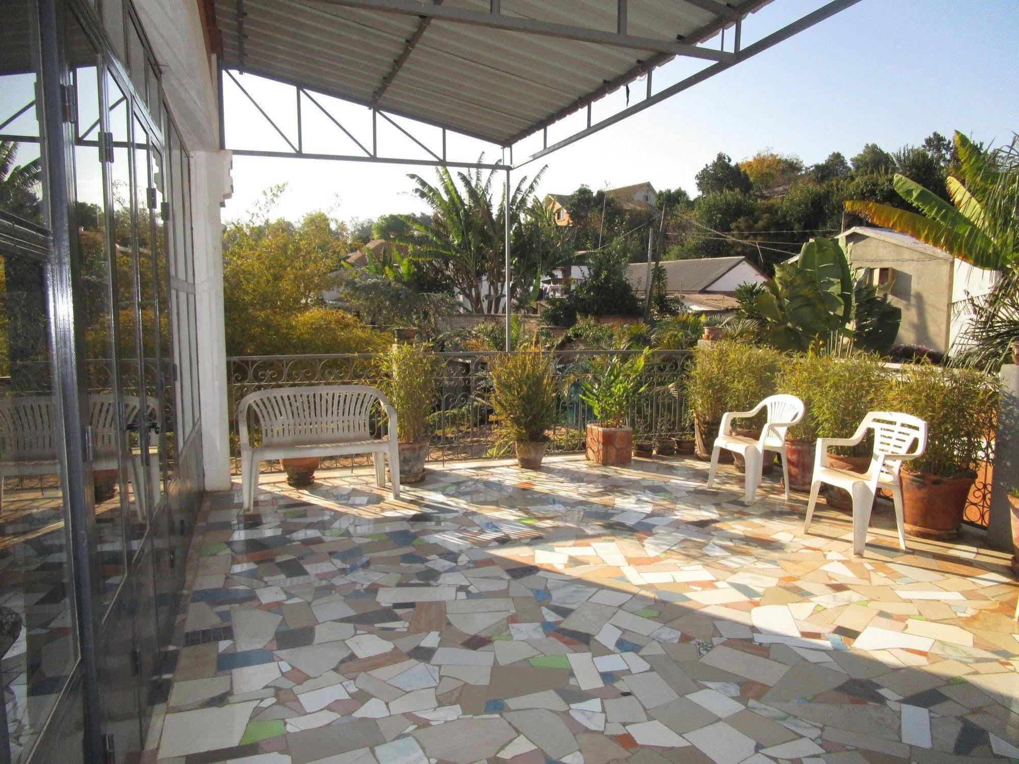 Meva Guesthouse Antananarivo Exterior photo